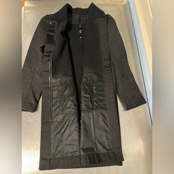 Lululemon RARE All Days Softshell US10 - Picture 8 of 16